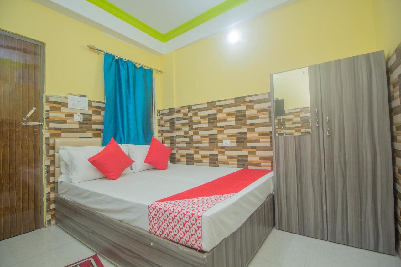 Oyo 30073 Triveni Lodge Siliguri Esterno foto
