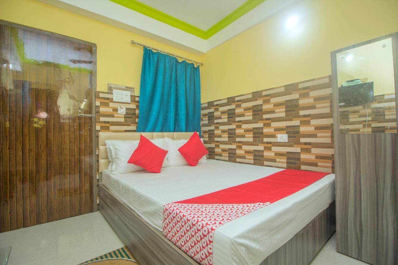 Oyo 30073 Triveni Lodge Siliguri Esterno foto